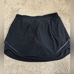 Lululemon Size 14 Hotty Hot Skirt LINED